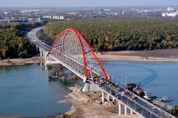 Путин открыл мост через Обь Путин открыл мост через Обь